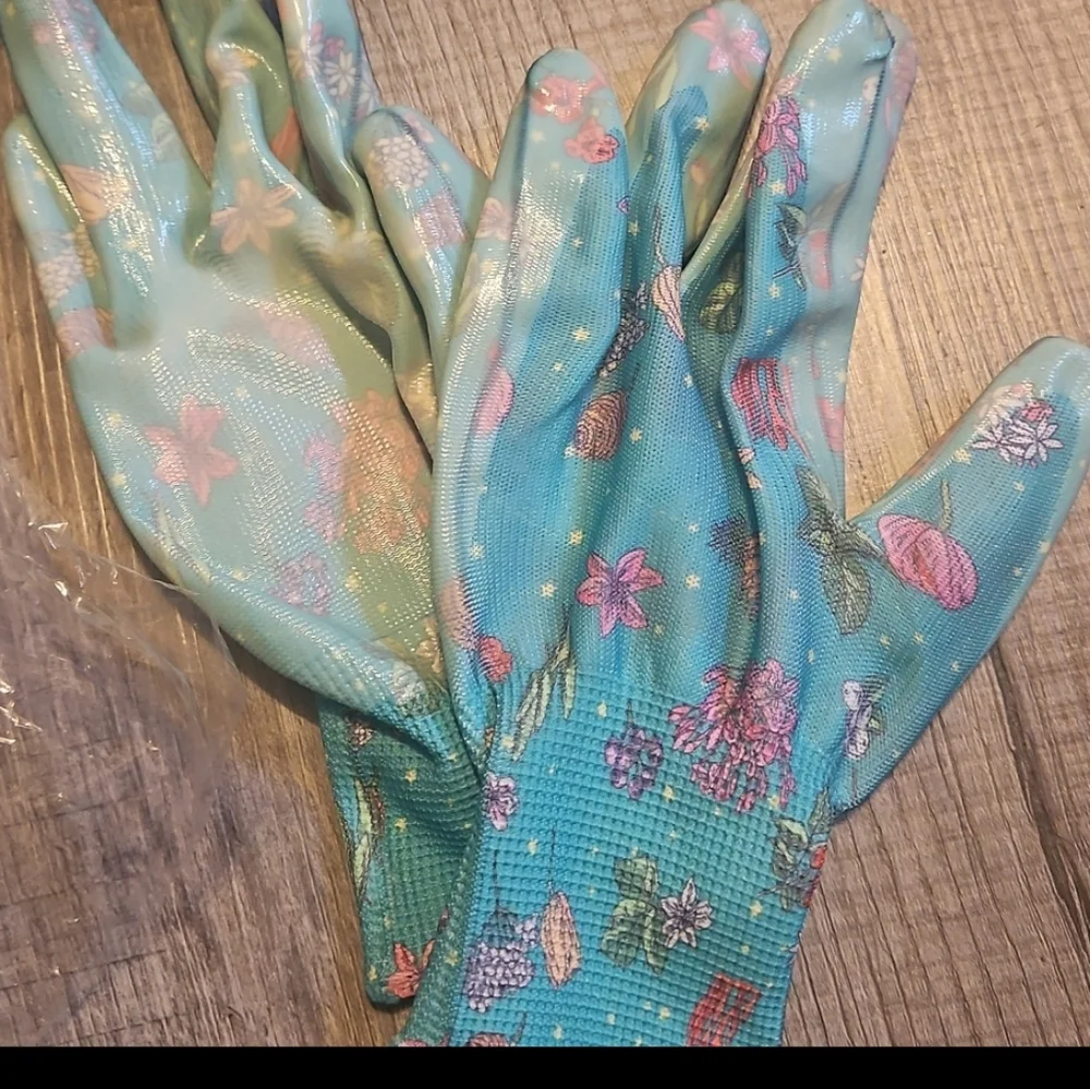 Lot Of Illumicrate Items - Picture 16 of 16